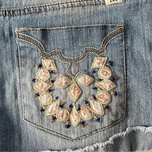 VTG L.E.I. Ashley Low Rise Micro Mini Shorts Junior 7 Light Wash Embroidered Y2K - Picture 11 of 15